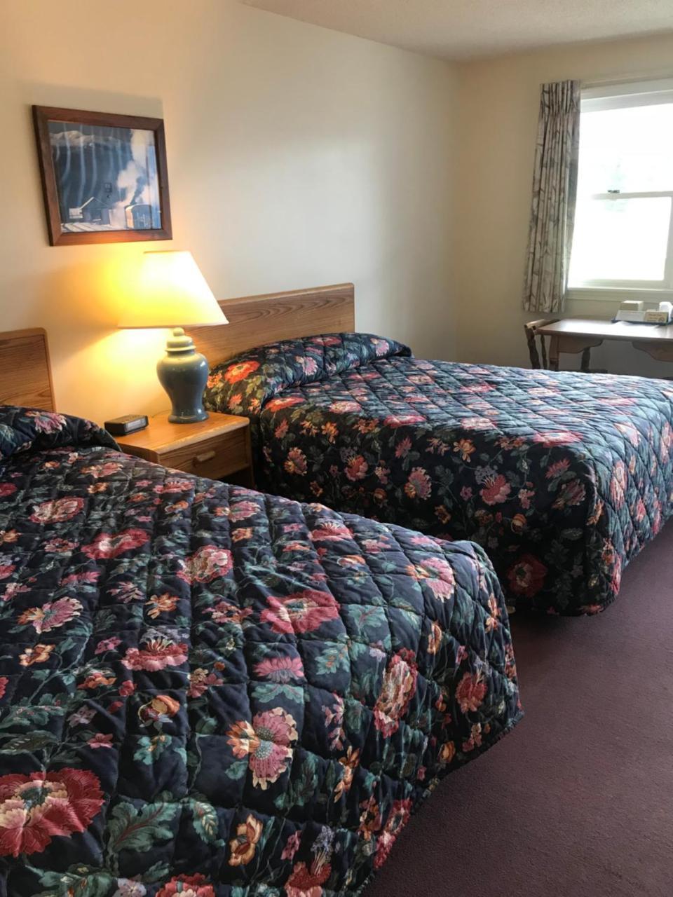 Four Seasons Motor Inn Twin Mountain Εξωτερικό φωτογραφία